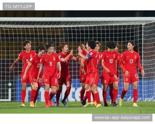 世界杯资格赛强强对话打成肉搏战